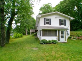 20 Forest St, Oxford MA 01540
