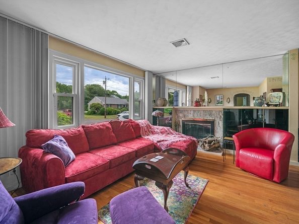 3 Countryside Lane, Marblehead MA 01945