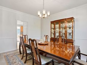 34 Hemingway St, Shrewsbury MA 01545