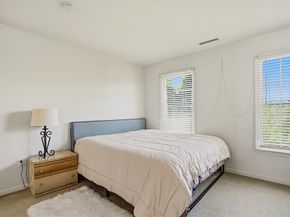34 Hemingway St, Shrewsbury MA 01545