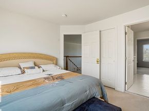 34 Hemingway St, Shrewsbury MA 01545