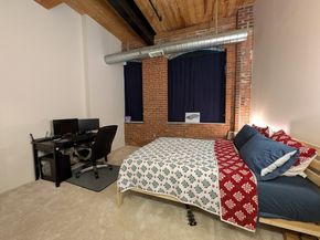160 Fremont 213, Worcester MA 01603