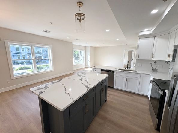 441 Washington St 203, Dedham MA 02026