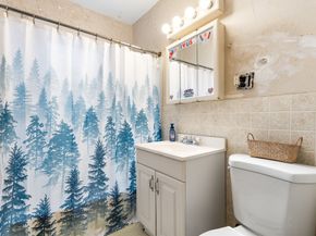 15 Guild Street, Quincy MA 02169