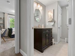 42 Hale St, Newburyport MA 01950