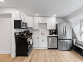 6. Goodwin Pl.. 4, Boston MA 02114