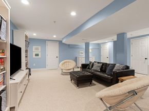 725 Boston Post Rd 5, Sudbury MA 01776
