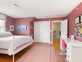 725 Boston Post Rd 5, Sudbury MA 01776
