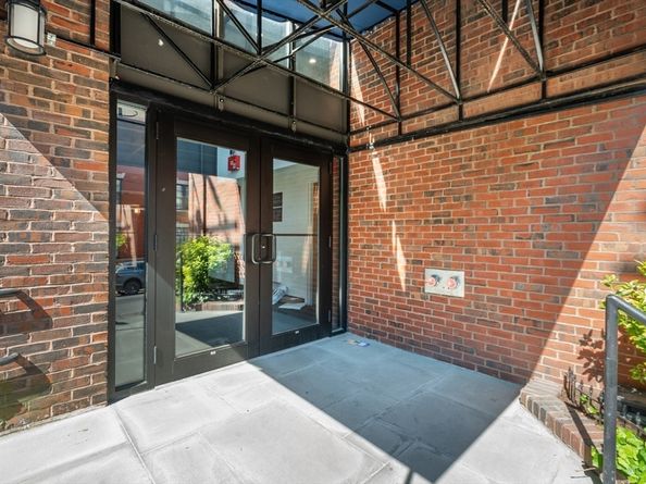 147 Kelton St 704, Boston MA 02134