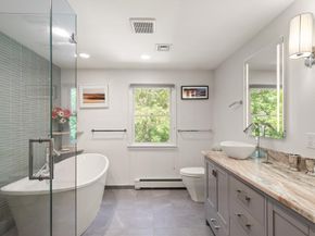 8 Riding Club Rd, Danvers MA 01923
