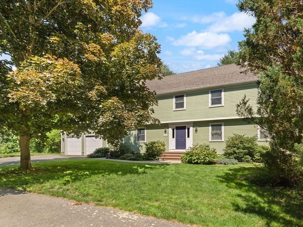 8 Riding Club Rd, Danvers MA 01923