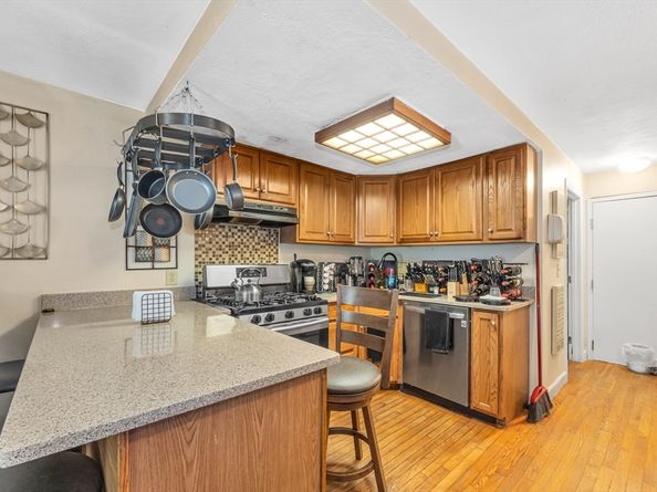 90 Blue Hill Ave, Boston MA 02119