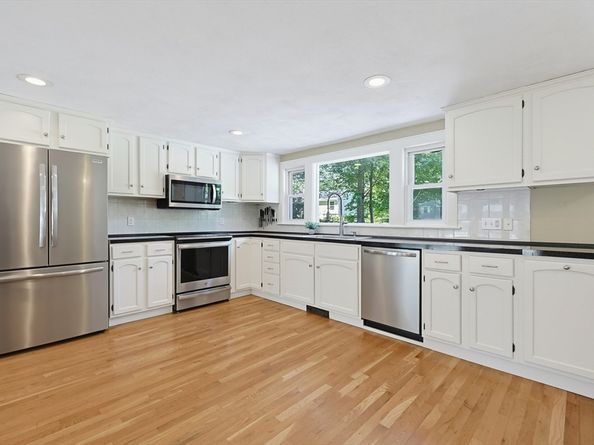 6 Spring St., Norfolk MA 02056