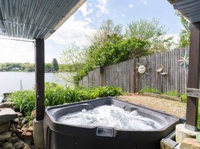 38 Warepoint Rd, West Brookfield MA 01585