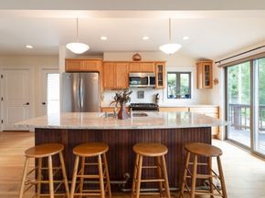 38 Warepoint Rd, West Brookfield MA 01585
