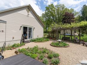 38 Warepoint Rd, West Brookfield MA 01585