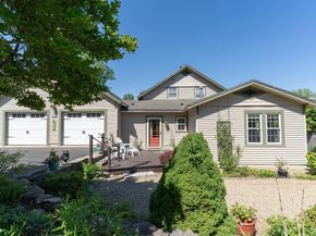 38 Warepoint Rd, West Brookfield MA 01585