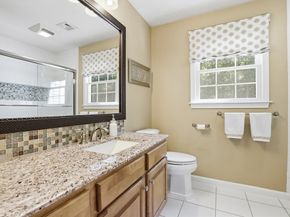 3 Stable Way, Medway MA 02053