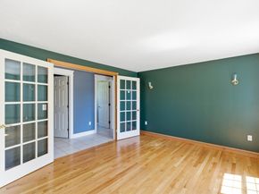27 Charles Ave, Uxbridge MA 01569