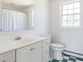27 Charles Ave, Uxbridge MA 01569