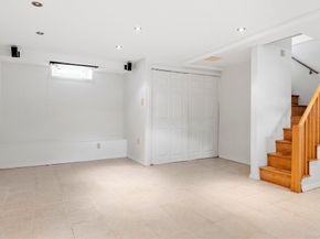 52 Bishop Dr. 52, Framingham MA 01701