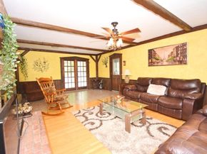 14 Colonial Drive, Shrewsbury MA 01545