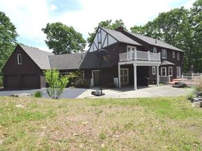 14 Colonial Drive, Shrewsbury MA 01545
