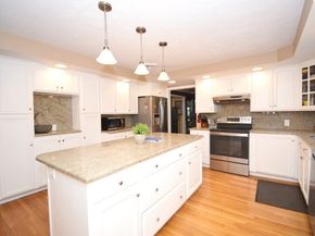 14 Colonial Drive, Shrewsbury MA 01545
