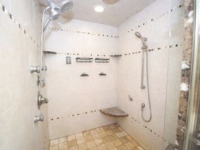14 Colonial Drive, Shrewsbury MA 01545