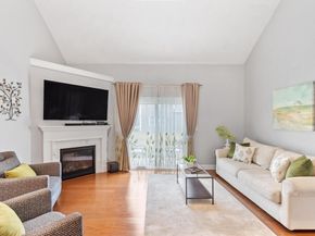 15 Jaclyn's Way 11, Billerica MA 01862