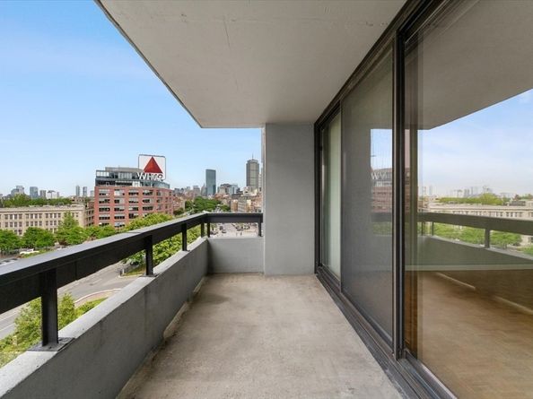 566 Commonwealth Ave 703, Boston MA 02215