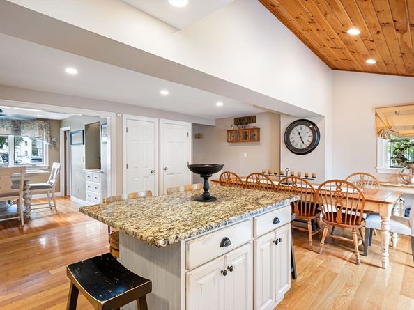 45 Foster Lane, Milton MA 02186