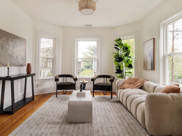 66 Walden St 2, Cambridge MA 02140
