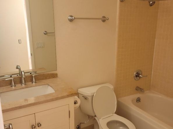 1055 N Capitol Avenue 51, San Jose CA 95133