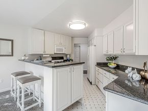 518 Almer Road 6, Burlingame CA 94010