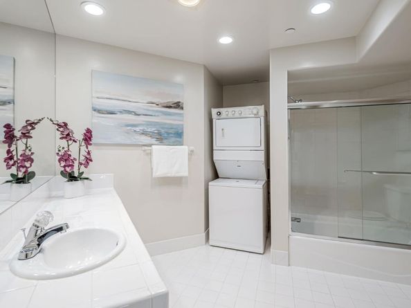 518 Almer Road 6, Burlingame CA 94010