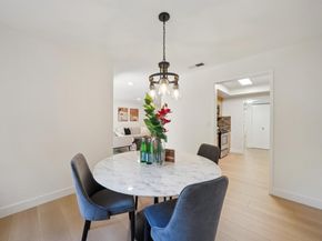 14333 Saratoga Avenue 11, Saratoga CA 95070