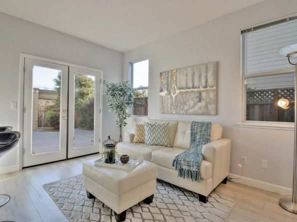 309 Village Circle, Santa Cruz CA 95060