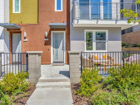 298 Agustin Narvaez Street 6, San Jose CA 95136