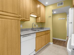 312 Tradewinds Drive 3, San Jose CA 95123