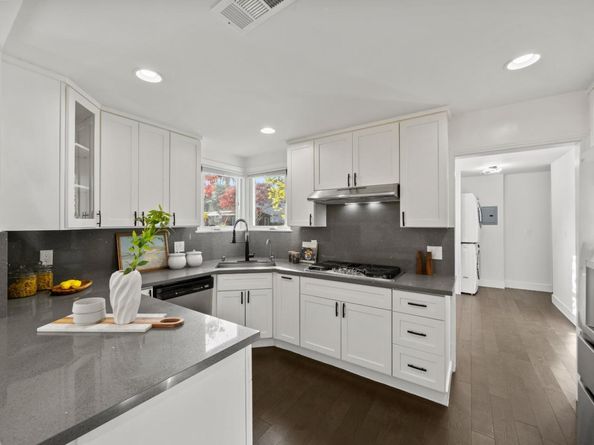 108 Durham Street, Menlo Park CA 94025