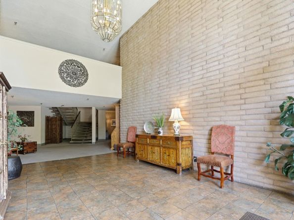 150 W Edith Avenue 13, Los Altos CA 94022