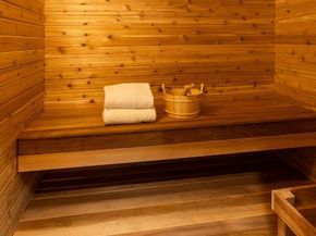 1470 Aura Way, Los Altos CA 94024