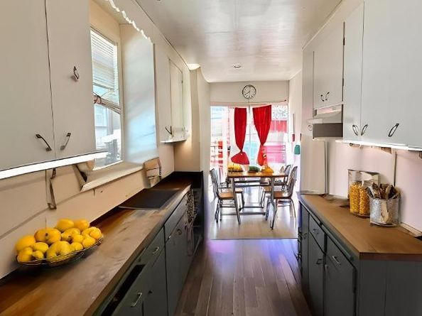 2162 45th Avenue, Oakland CA 94601