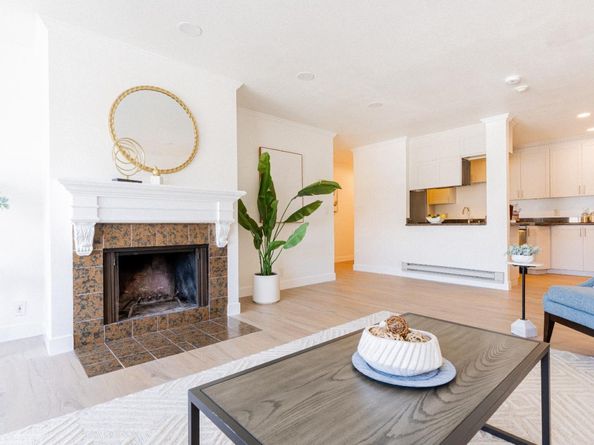 1945 Mount Vernon Court 14, Mountain View CA 94040