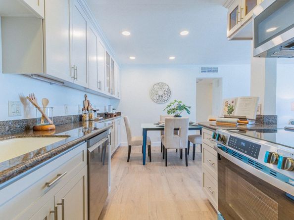 1945 Mount Vernon Court 14, Mountain View CA 94040