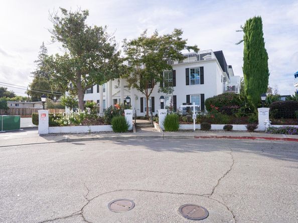 1945 Mount Vernon Court 14, Mountain View CA 94040