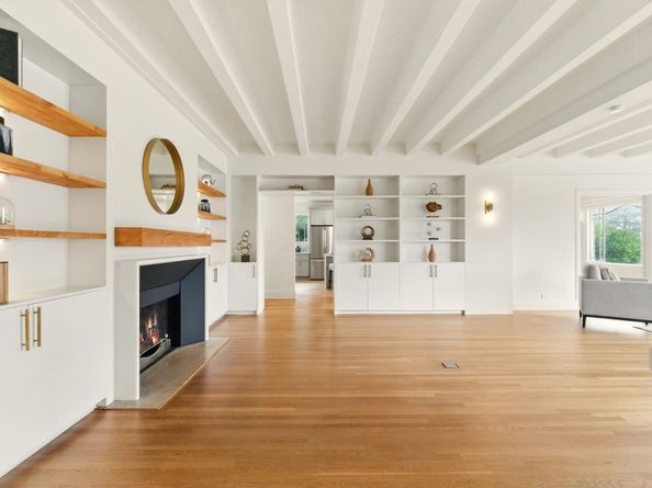 244 Lakeside 202, Oakland CA 94612