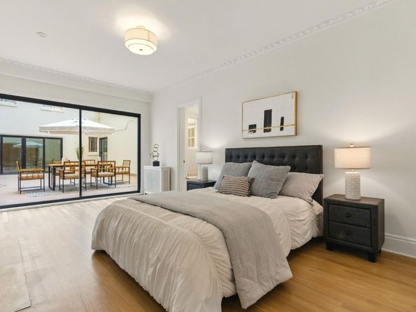 244 Lakeside 202, Oakland CA 94612