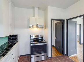 Emerson, Oakland CA 94610